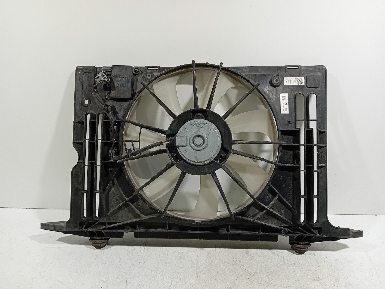 Koelventilatormotor Toyota Avensis, Onderdelen@venauto.nl, Van der Ven Autorecycling B.V., Gebruikt, Ettenseweg 76, 4706 PB Roosendaal, The Netherlands