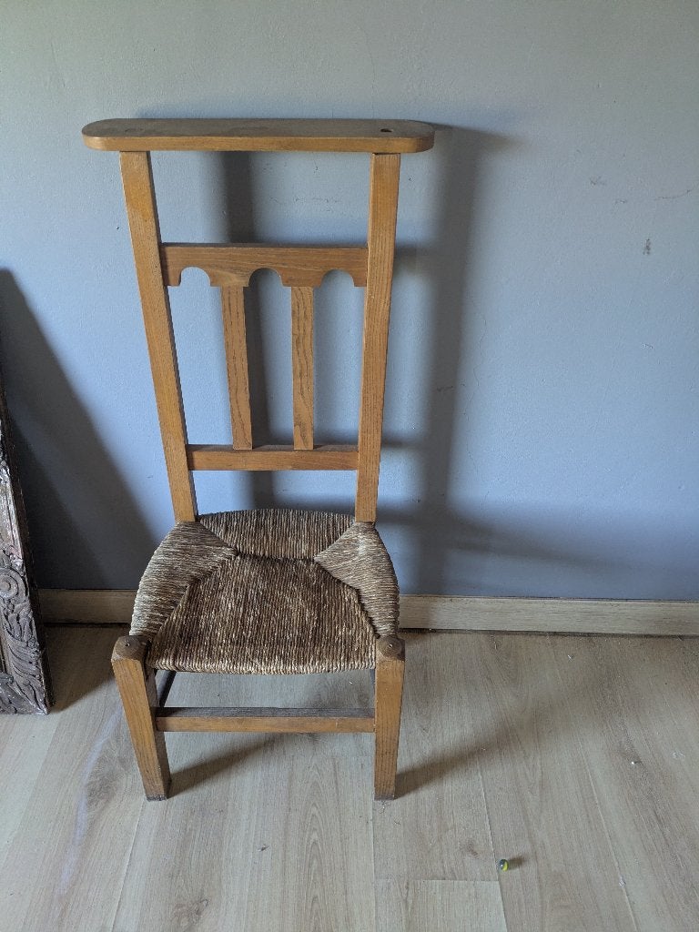 Kerkstoelen, Enlèvement