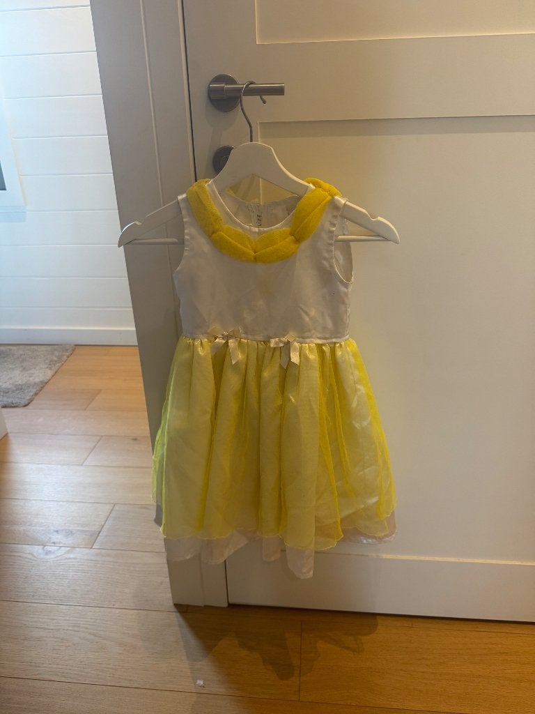 Geel met wit prinsessenkleedje, Ophalen, Gebruikt, 110 t/m 116, Meisje