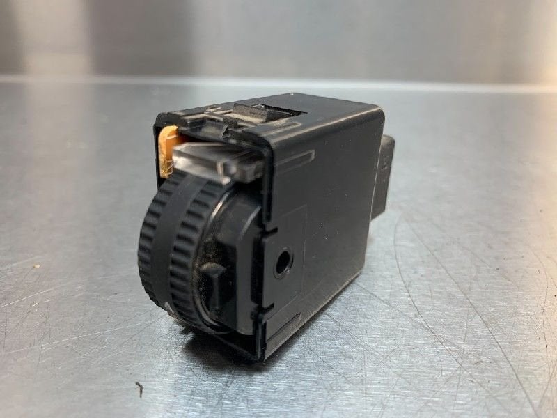 COMMUTATEUR PHARE REGLAGE C SsangYong Rexton (|58B31G56B|), Utilisé, SsangYong