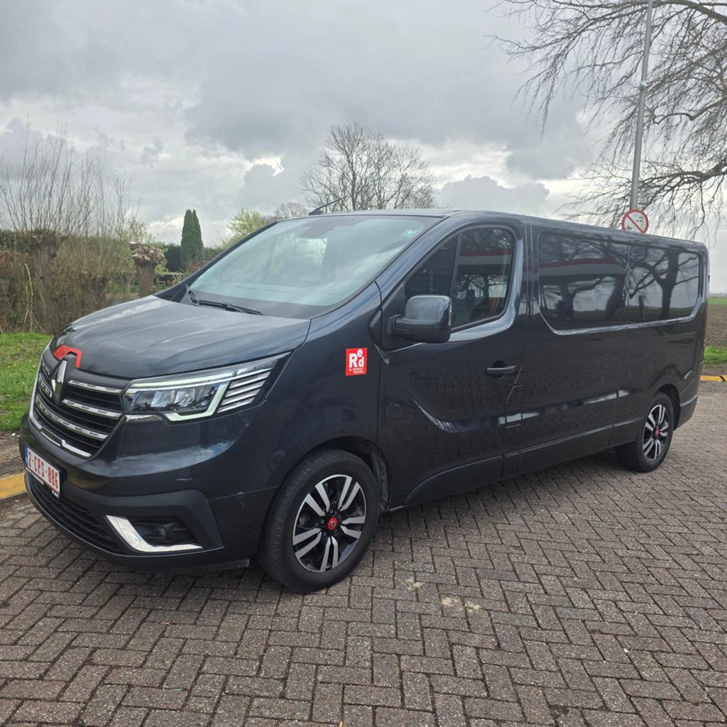 Prachtige Renault Trafic Red Edition Exclusive Automaat 150p, Automaat, Renault, Bedrijf, Diesel