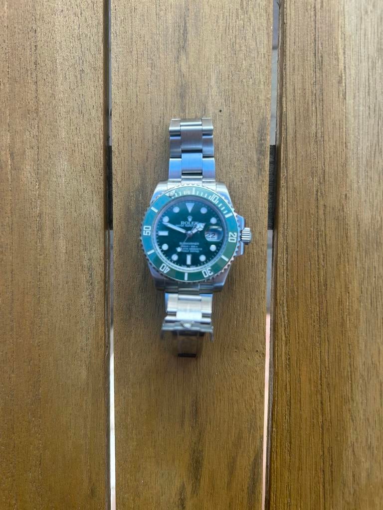 Rolex zilver en groene details, Bijoux, Sacs & Beauté, Montres | Hommes, Enlèvement ou Envoi