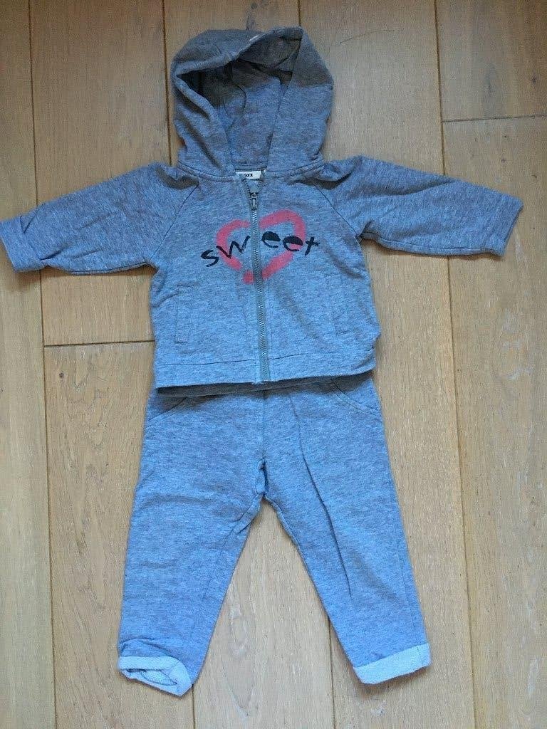 jogging mexx maat 68, Enfants & Bébés, Vêtements de bébé | Taille 68, Mexx, Enlèvement ou Envoi, Ensemble, Comme neuf