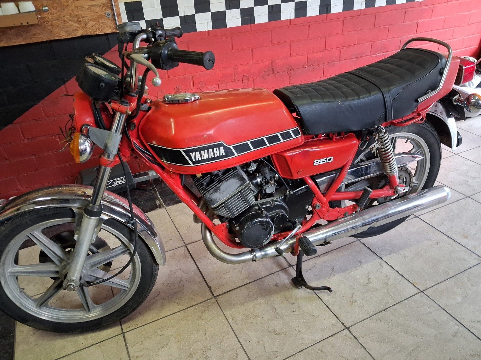 Yamaha RD250 1978, Ophalen