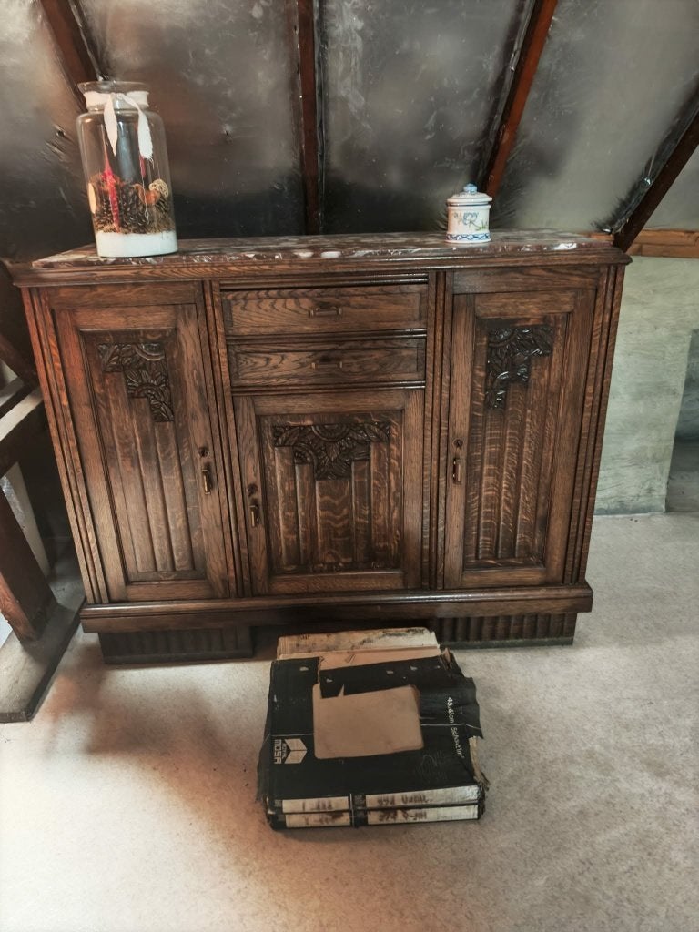 2 antieke buffetkasten, Ophalen