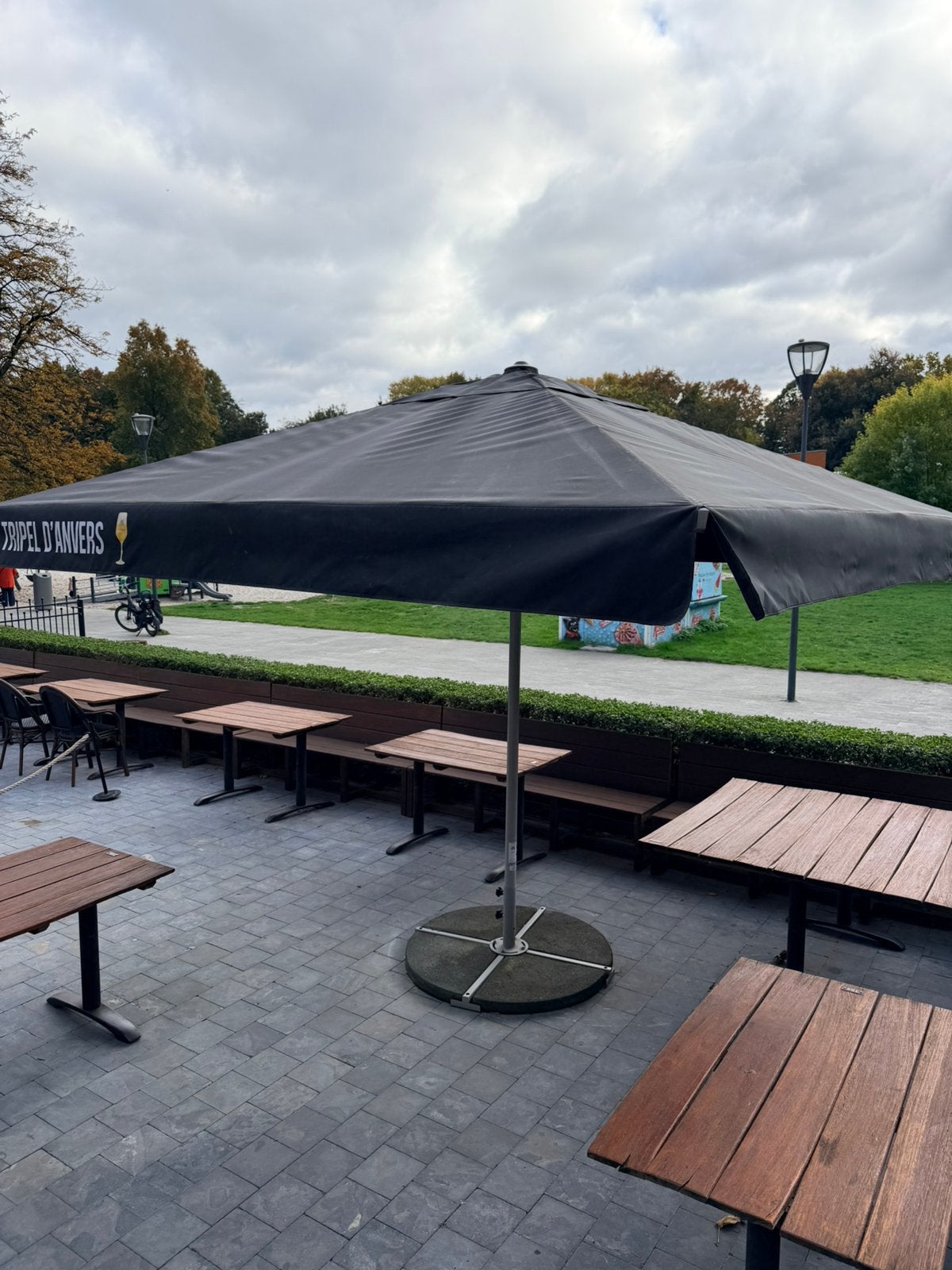 Parasols te koop. 12 st Tripel d’Anvers, Jardin & Terrasse, Enlèvement, Comme neuf