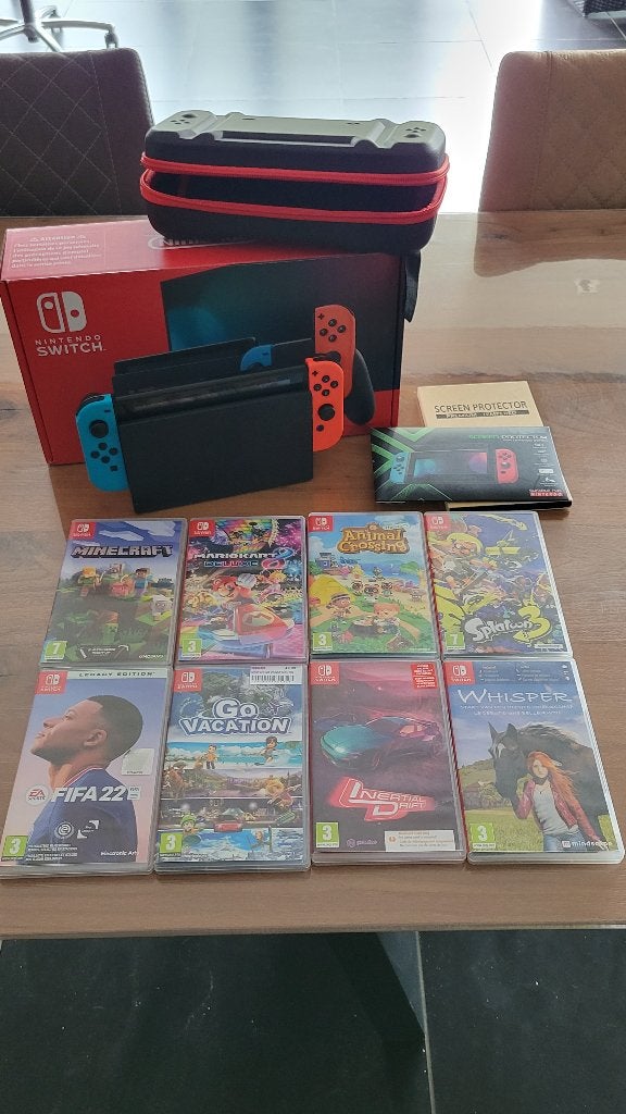 Nintendo Switch + accessoires, Met games, Met 2 controllers, Ophalen of Verzenden, Zo goed als nieuw