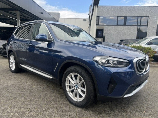 Bmw X3 Xdrive30e 272pk Pano/Leder/Camera 2024, Auto's, BMW, Automaat, Blauw, Leder, Bedrijf