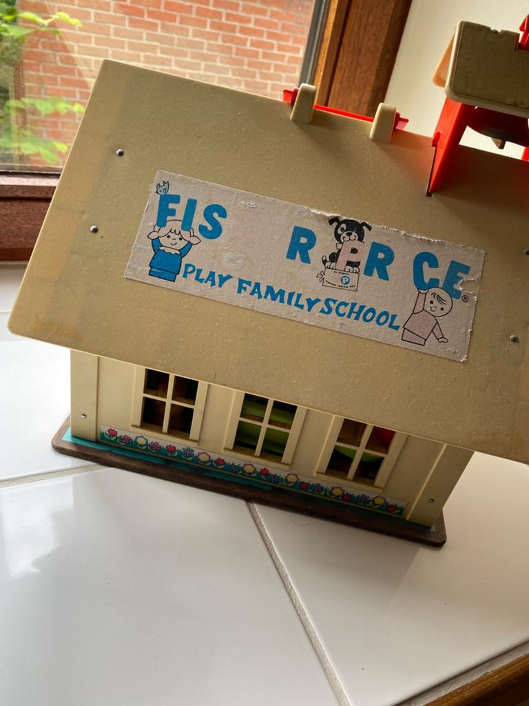 École Fisher-Price Vintage #923 (1971) - "Play Family School, Antiquités & Art, Antiquités | Jouets, Enlèvement