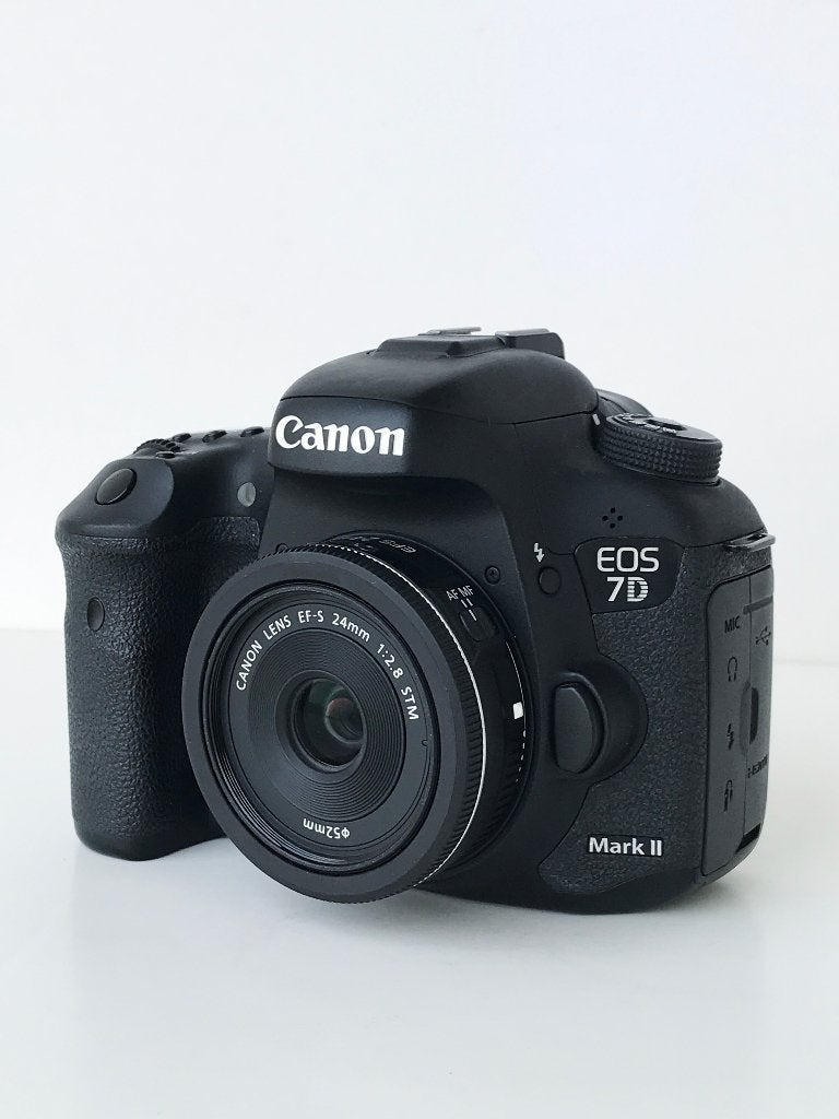Canon 7D Mark II, TV, Hi-fi & Vidéo, Appareils photo numériques, Sans zoom optique, 20 mégapixels, Canon, Chargeur