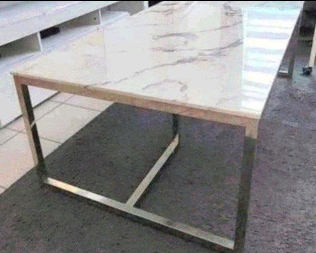 Table de salon en% marbre blanc, Maison & Meubles, 100 à 150 cm, 💯%MARBRE BLANC, Comme neuf, Enlèvement