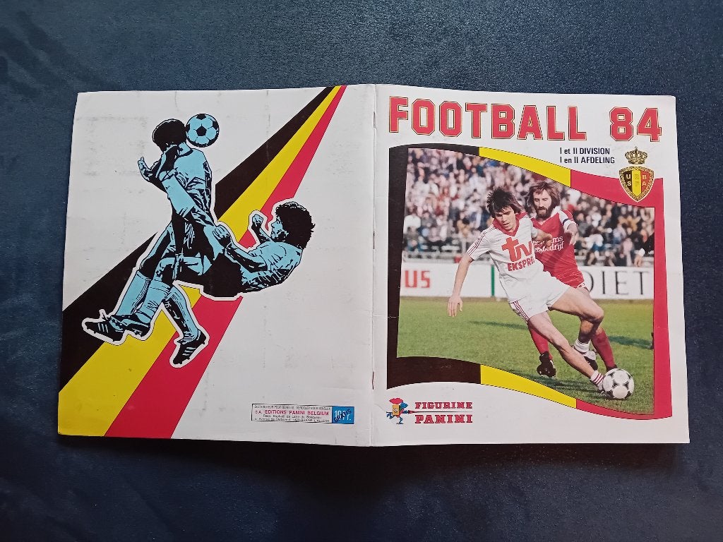 panini stickerboek Football 84, Collections, Enlèvement ou Envoi, Comme neuf, Sport