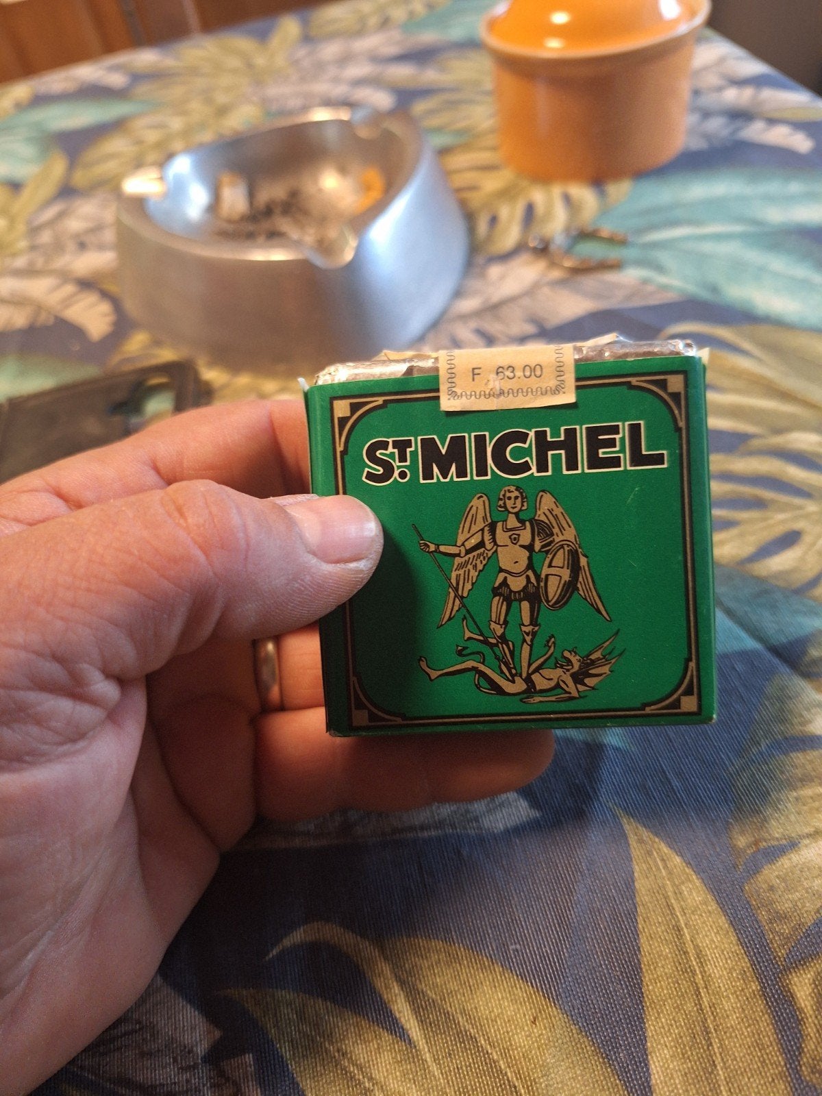 paquet cigarettes st michel scellé 1987/89 63 fr belge, Enlèvement ou Envoi