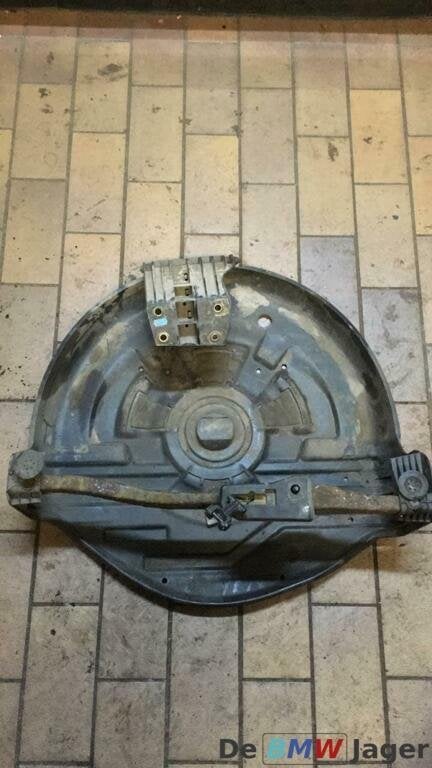 Reservewiel houder BMW 3 serie E46 Compact 51718253590, Auto-onderdelen, Carrosserie, BMW, Gebruikt, Ophalen of Verzenden
