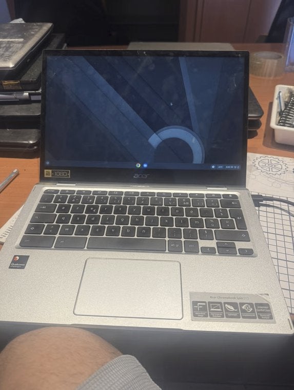 Acer Chromebook Spin 513 Ordinateur portable/tablette 2 en 1, Comme neuf, Azerty, 4 GB ou moins, 64 GB