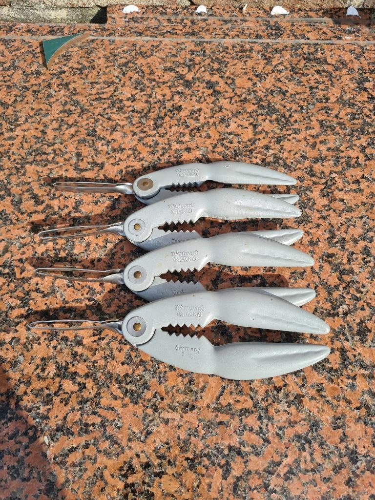 4 stuks gebruikte westmark cracky kreeften krakers, Ophalen of Verzenden, Gebruikt, Overige materialen, Los bestek