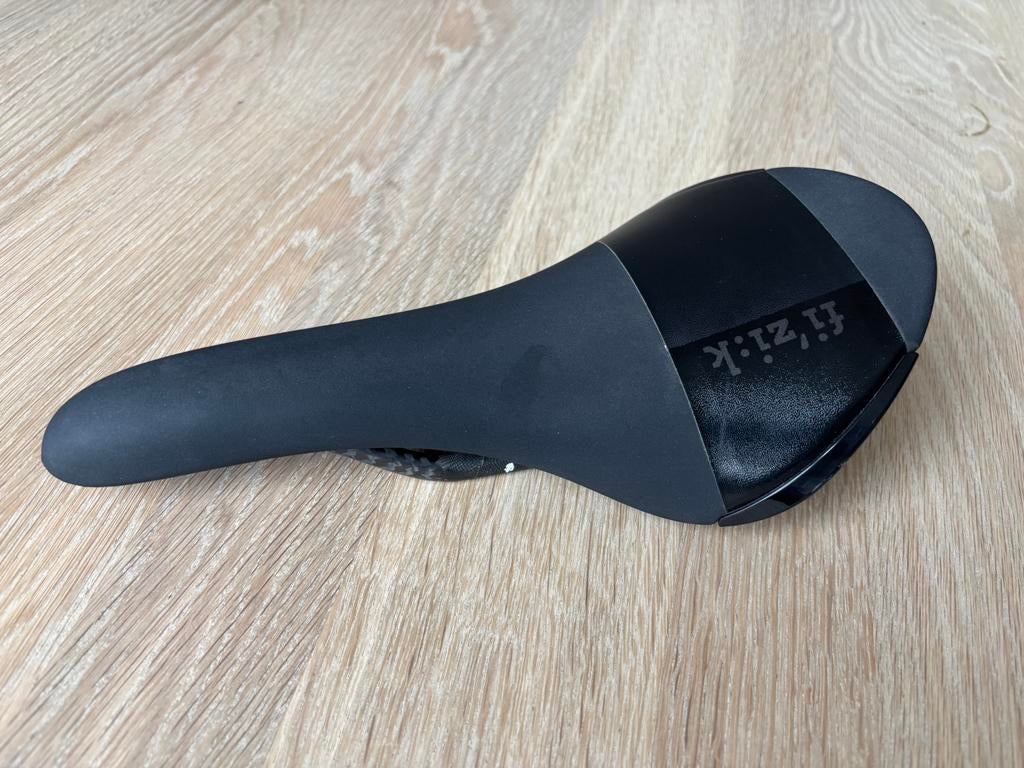 Selle Fizik Aliante R1 regular, Sports & Fitness, Cyclisme, Utilisé, Enlèvement ou Envoi