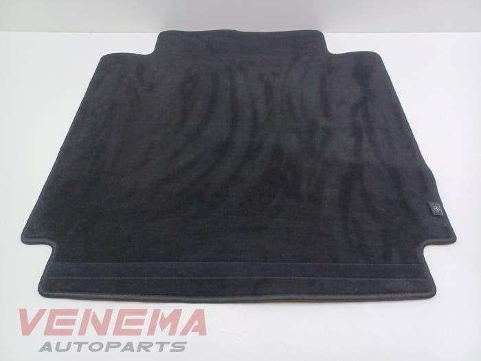 Coffre tapis d'un Mercedes E-Klasse, Autos : Pièces & Accessoires, 3 mois de garantie, Utilisé, -, -