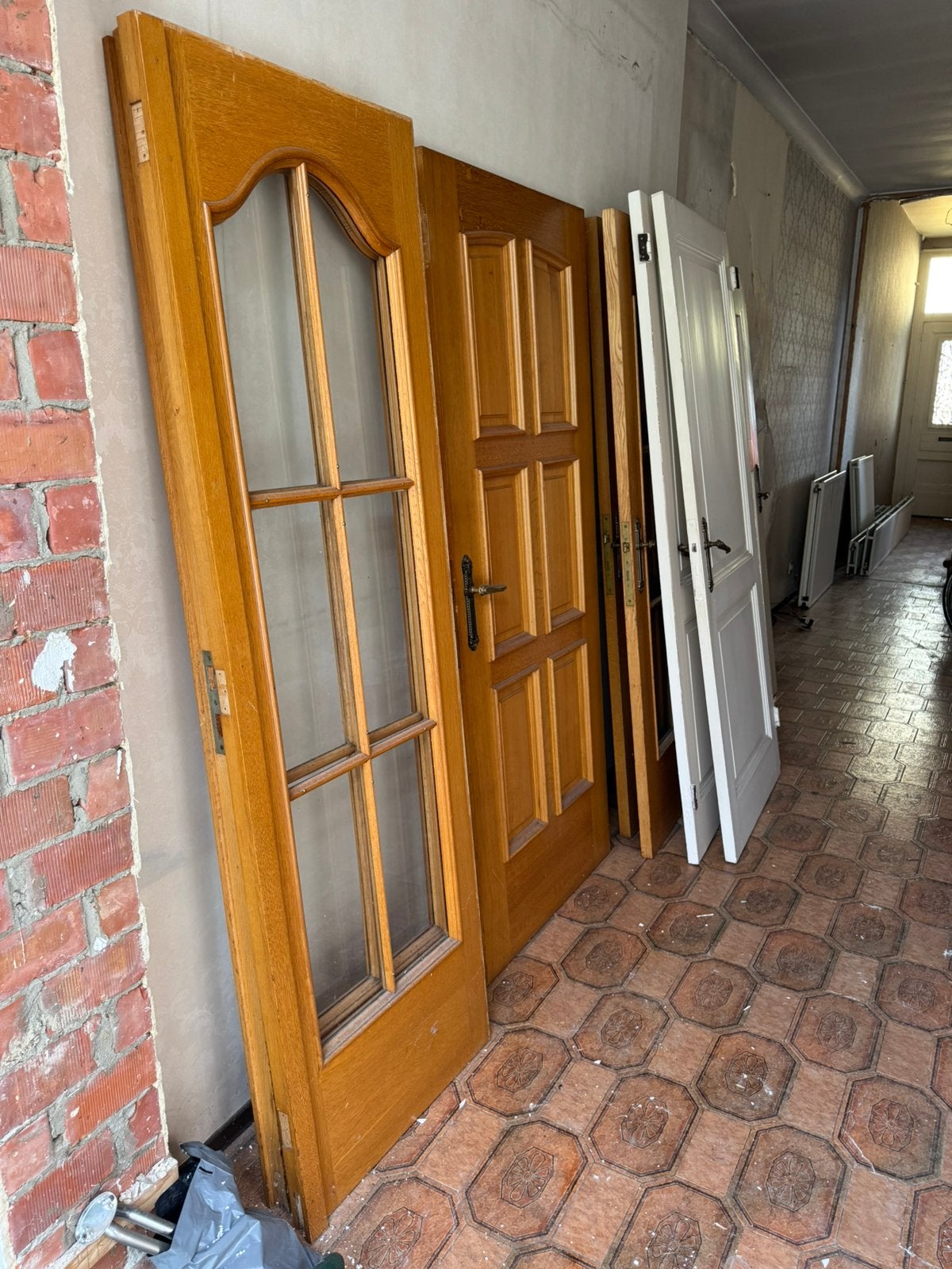 Oude binnendeuren, glas-in-loodramen en radiatoren te koop, Doe-het-zelf en Bouw, Deuren en Vliegenramen, Gebruikt, Binnendeur