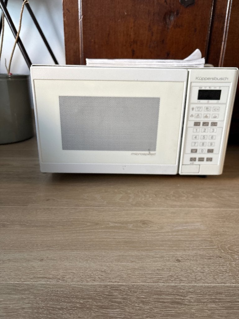 Kúppersbusch microgolfoven, Electroménager, Comme neuf, Enlèvement, Micro-ondes, Plaque tournante