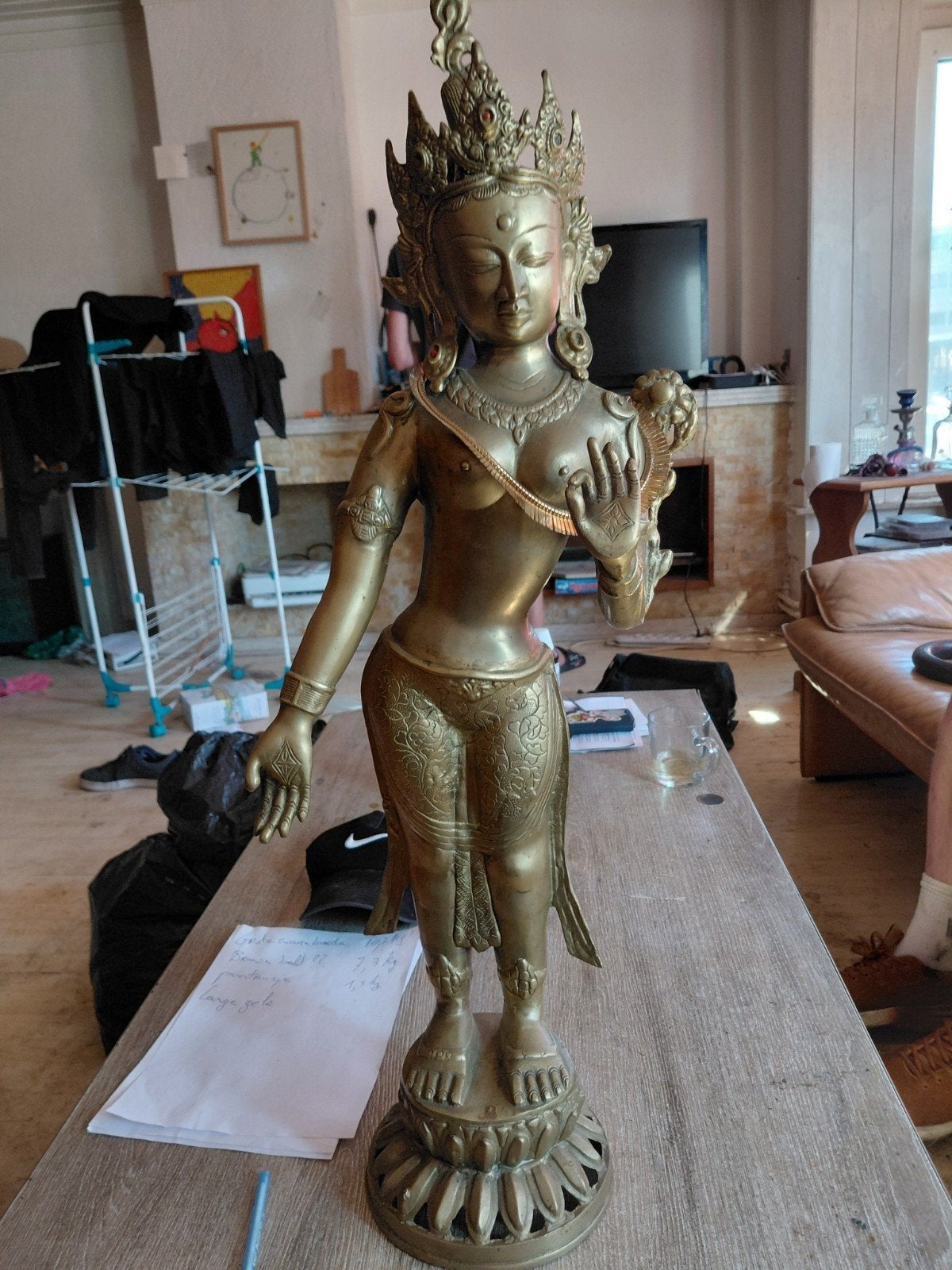 Grande figure de temple asiatique en bronze/laiton, Enlèvement, Métal, Doré