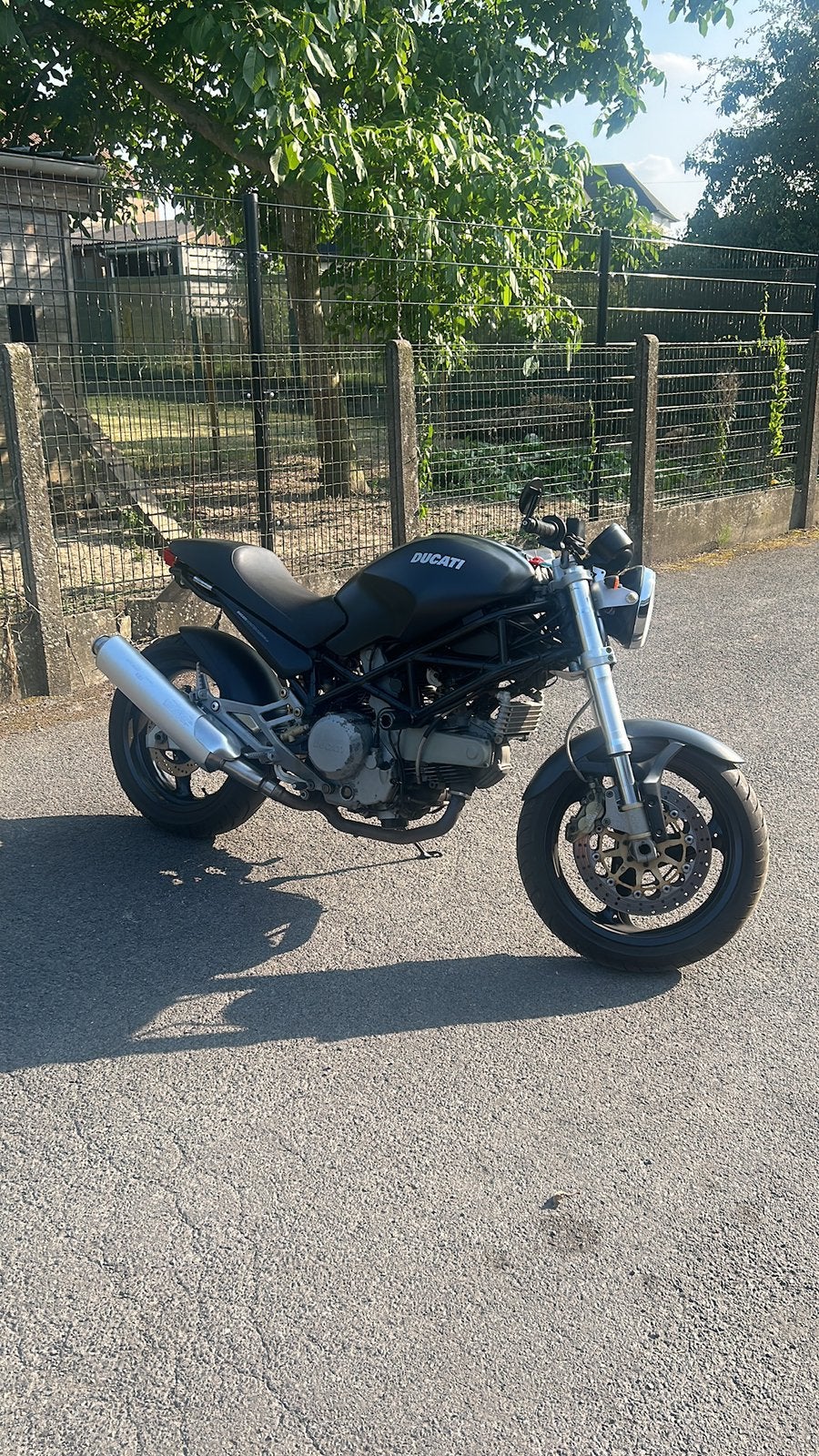 2002 Ducati Monster 750iE Dark slechts 36000km, Permis Moto A, 750 cm³, Occasion, Plus de 35 kW