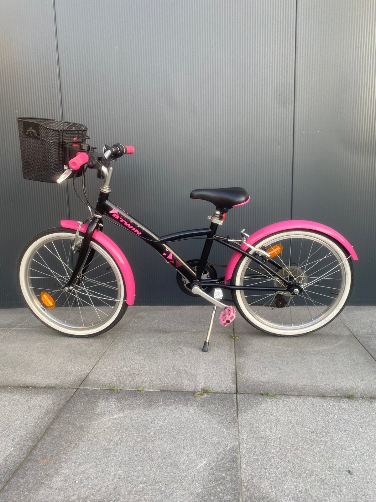 B-Twin 20 inch meisjesfiets, Ophalen, Zo goed als nieuw, 20 inch of meer