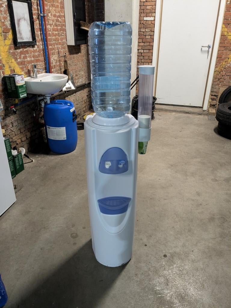Waterkoeler / waterdispenser, Elektronische apparatuur, Waterkoelers, Ophalen, Waterkoeler