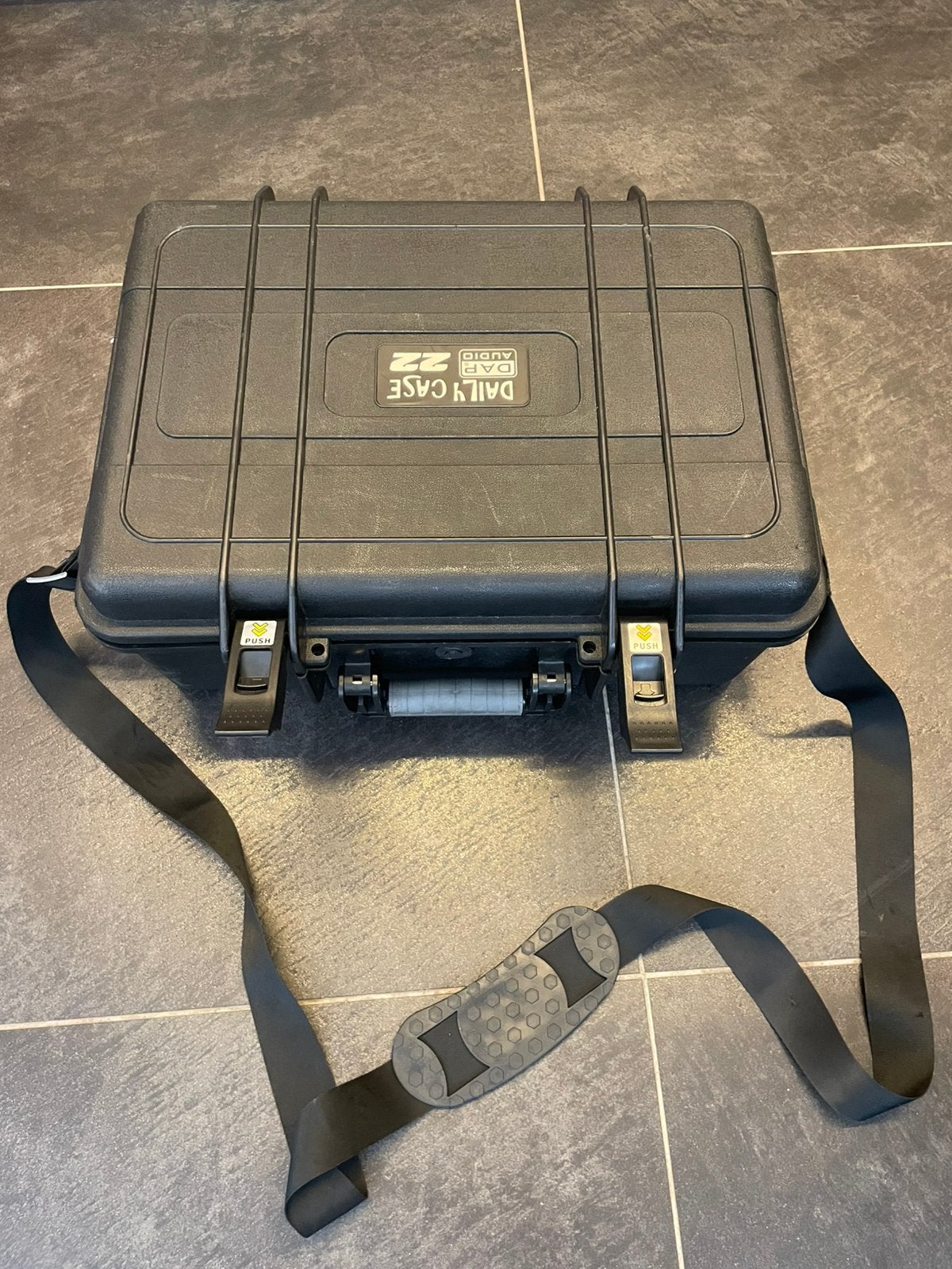 Daily Case 22 DAP, Musique & Instruments, Enlèvement, Utilisé, Flight case