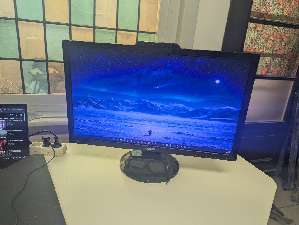 Asus 27 inch full HD 3D monitor + 3D bril, Computers en Software, In hoogte verstelbaar, ASUS, Full HD, Ophalen