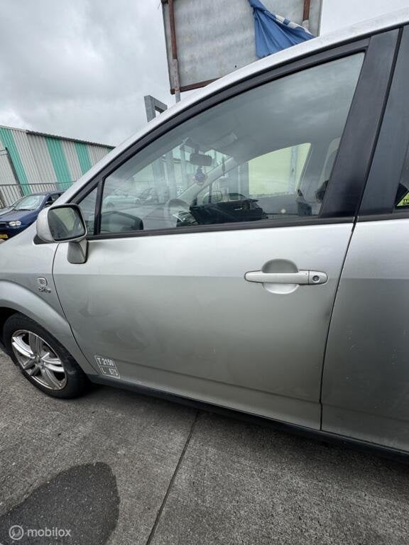 deur linksvoor grijs Toyota Corolla Verso ('02-'06), Toyota, Utilisé, Porte, Avant