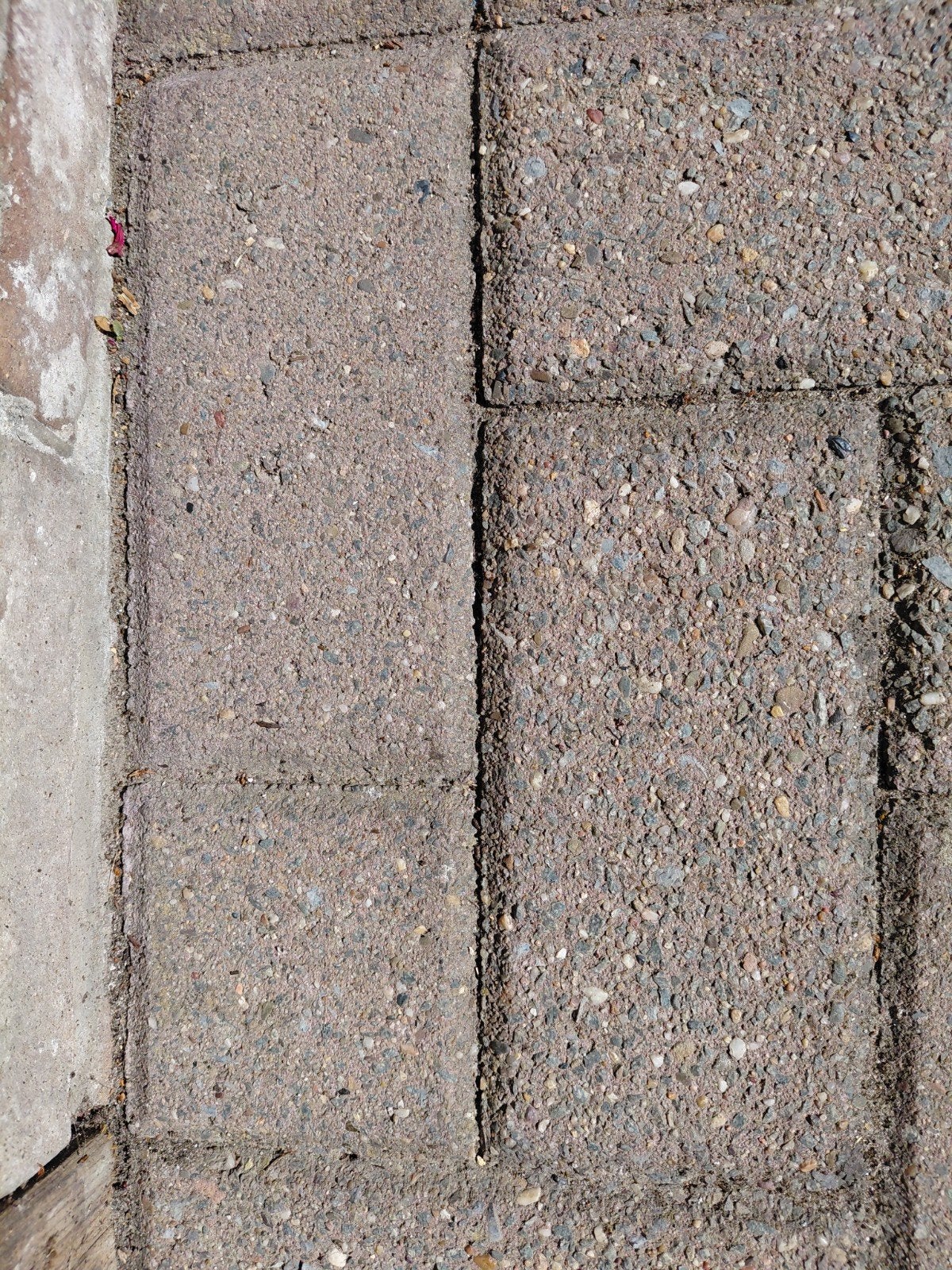 GEZOCHT 30 a 50 stuk roze getinte platte klinkers., Tuin en Terras, Ophalen, Klinkers