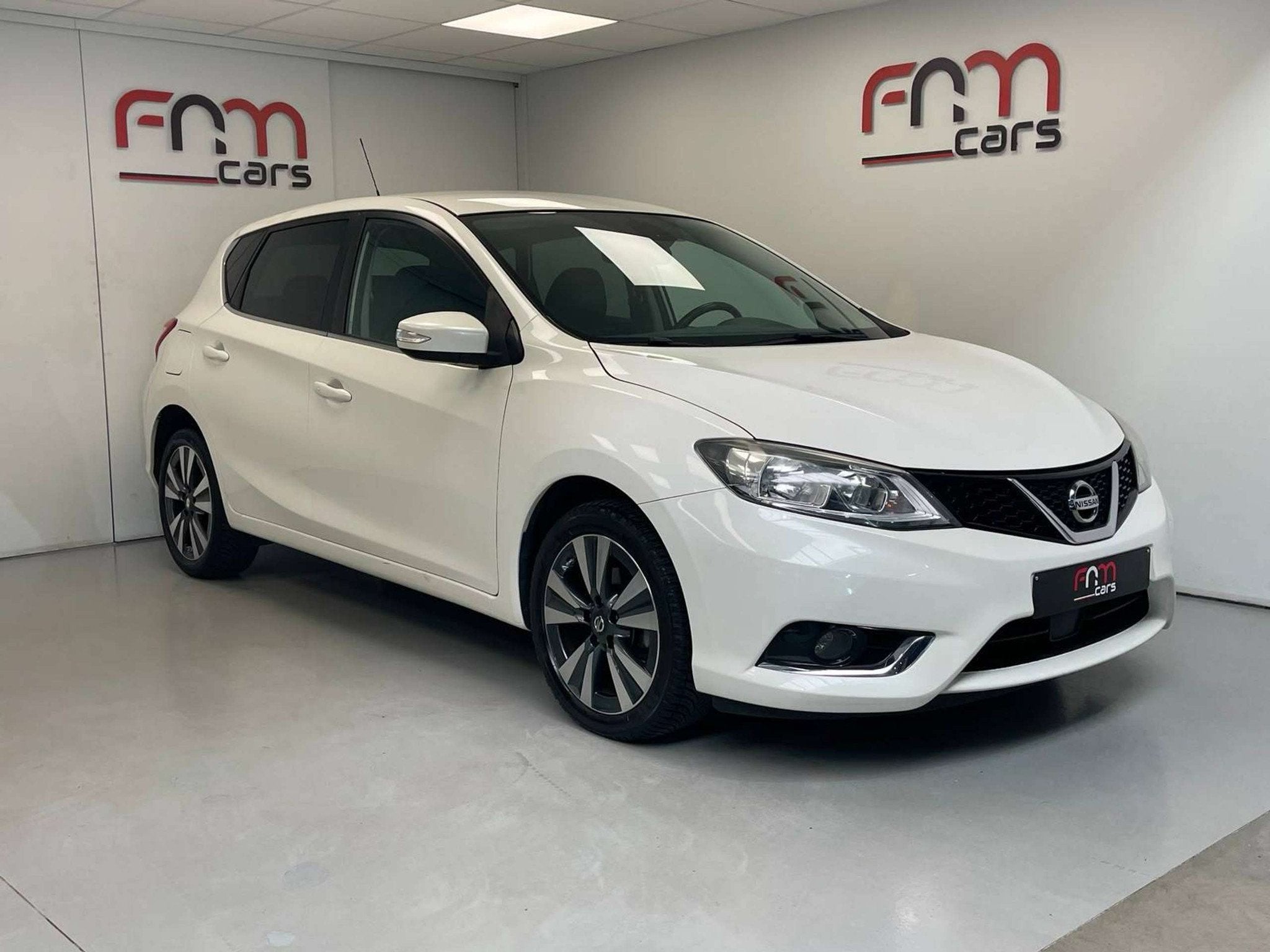 Nissan Pulsar 1.2i benzine 82.000km bwj2017 Camera Navi Crui, Autos, Nissan, Entreprise, Achat, Pulsar, ABS, Airbags, Air conditionné