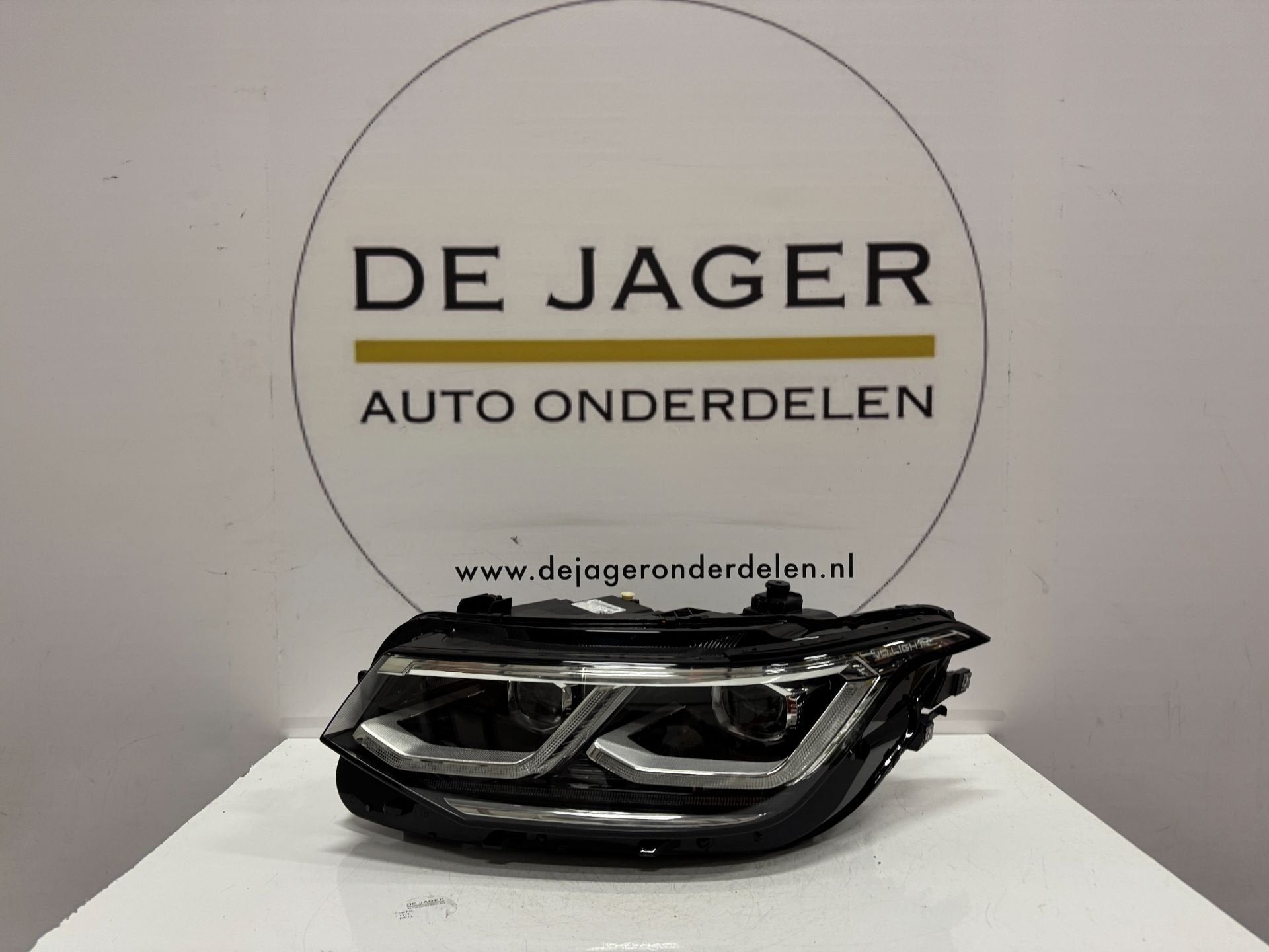 VOLKSWAGEN VW TIGUAN 5NA PHARE FACELIFT FUL LED 5NB941081G, Volkswagen, Volkswagen AG, Vw@volkswagen.de, Utilisé