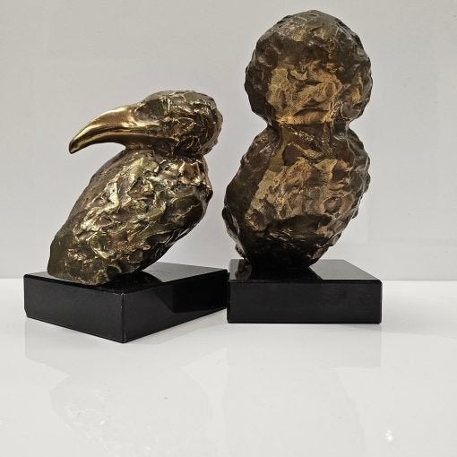Twee raven – Bronzen sculptuur op marmeren sokkel, Enlèvement ou Envoi, Bronze