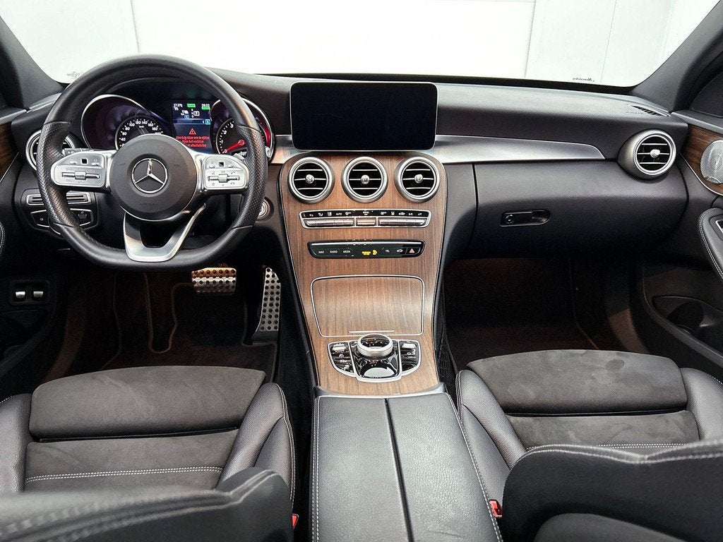 Mercedes-Benz C-Klasse 300 e Berline AMG Line | Panoramisch, Auto's, Automaat, 4 deurs, 4 cilinders, Wit