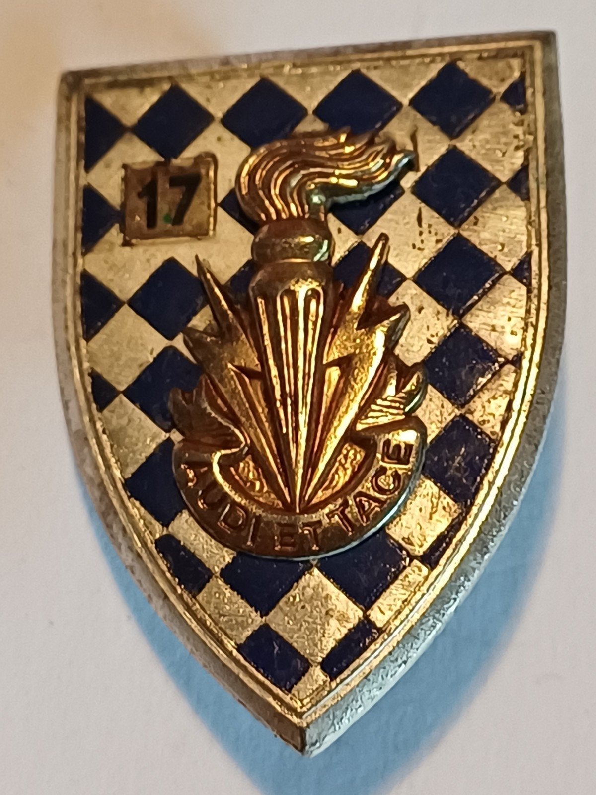 17e compagnie Broche Insigne., Collections, Envoi