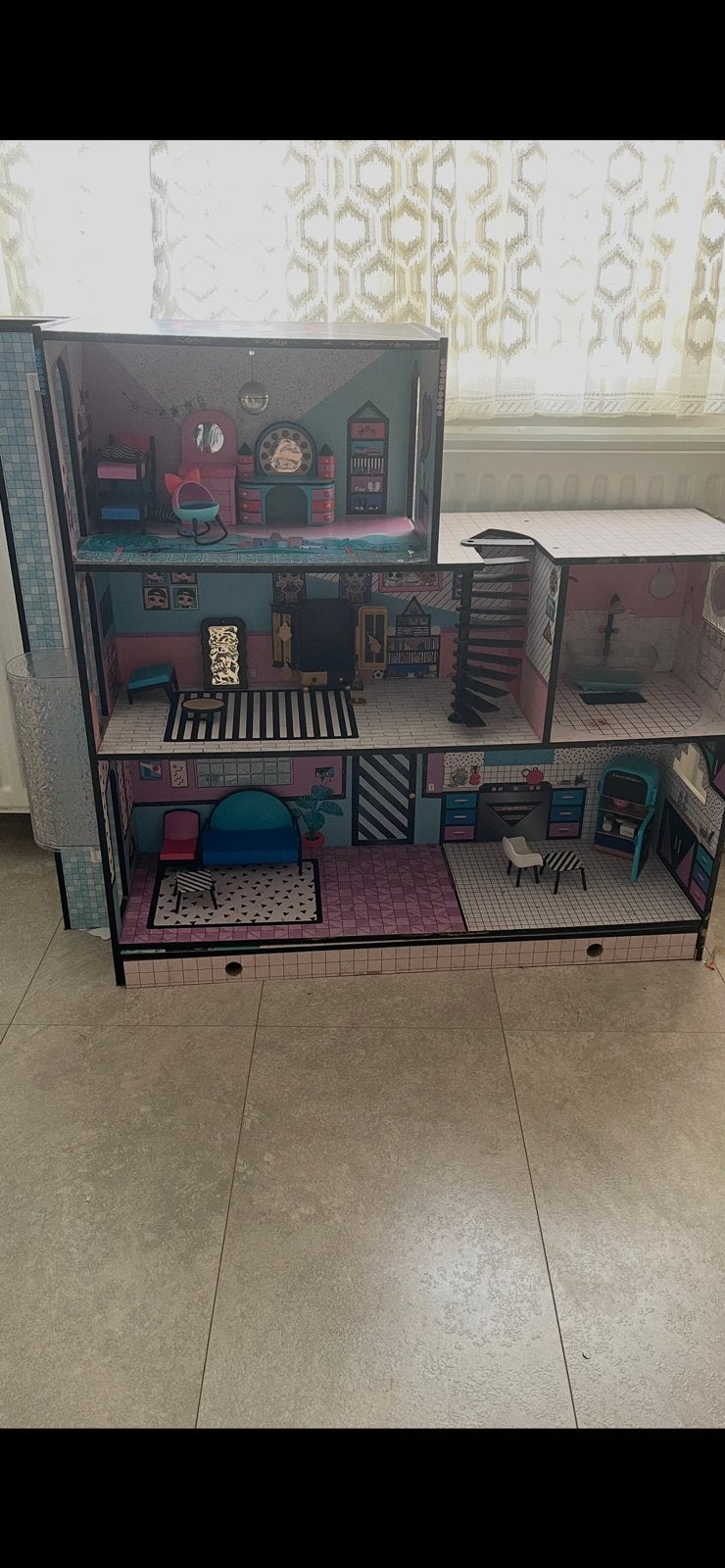 Poppenhuis L.O.L, Kinderen en Baby's, Ophalen, Zo goed als nieuw, Poppenhuis
