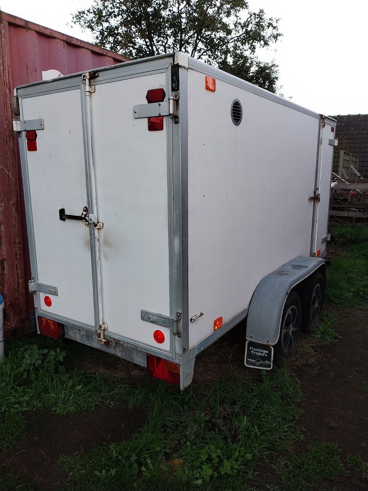 gesloten aanhangwagen voor opmaak met papieren 1.200€, Auto diversen, Ophalen