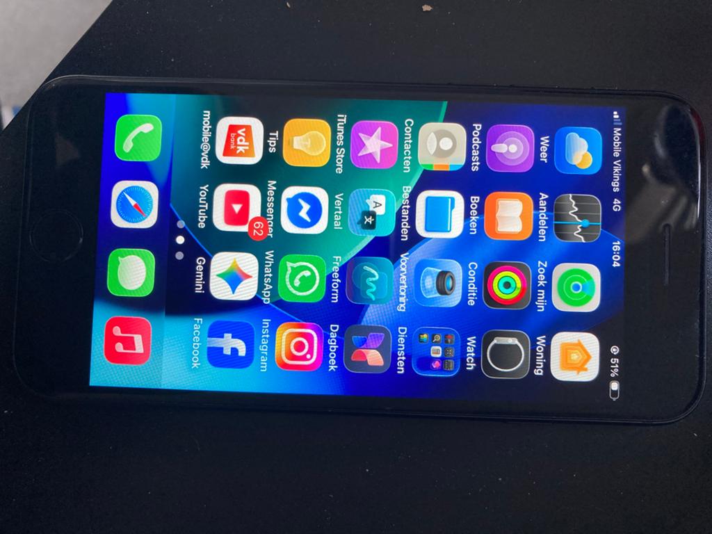 IPhone SE 2020 zwart 128gb, Telecommunicatie, Mobiele telefoons | Apple iPhone, Ophalen, Zwart, 81 %, Zonder simlock