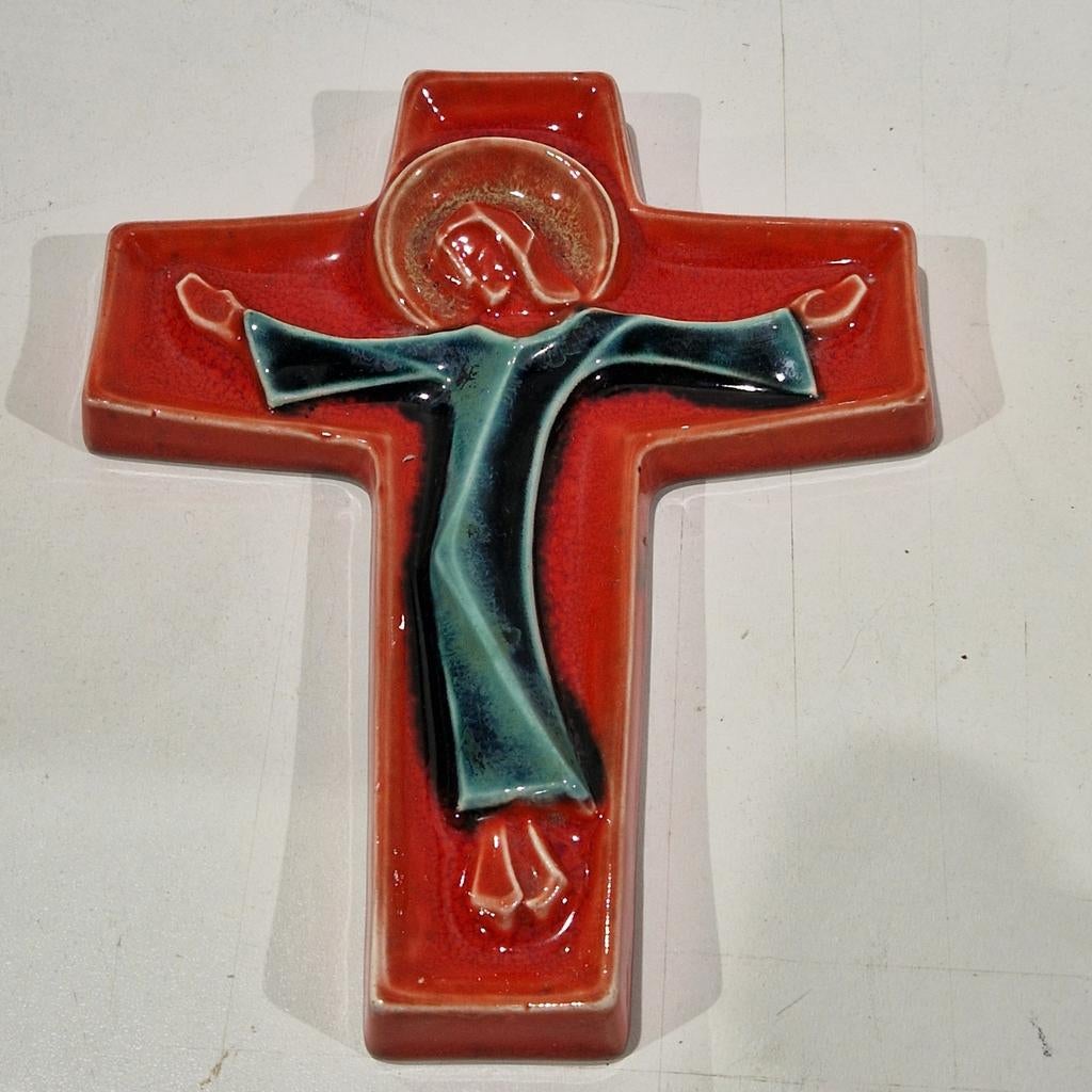 Mid century keramiek kruis,  gestempeld Bree Be A52, Antiquités & Art, Enlèvement ou Envoi
