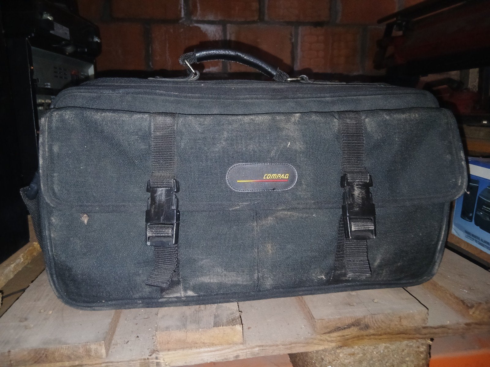 Vintage Compaq Expansion module met voeding model 2681, Computers en Software, Vintage Computers, Ophalen of Verzenden