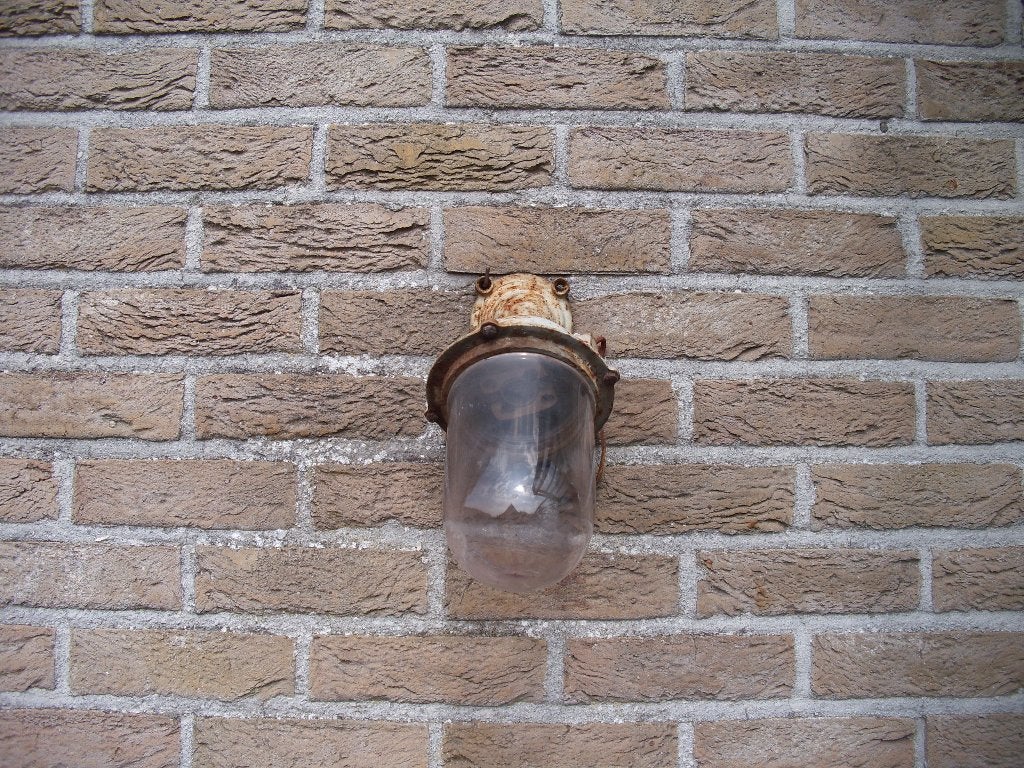 oude stallamp, Ophalen