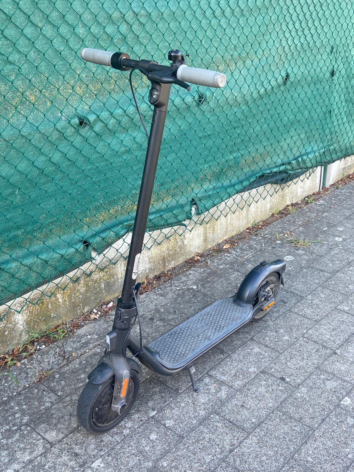 Ninebot f2 met lader, Enlèvement ou Envoi, Comme neuf