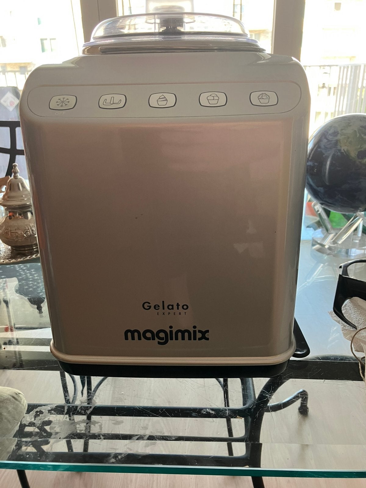 MAGIMIX ijsmachine en -koeler, GELATO EXPERT, Ophalen, Zo goed als nieuw