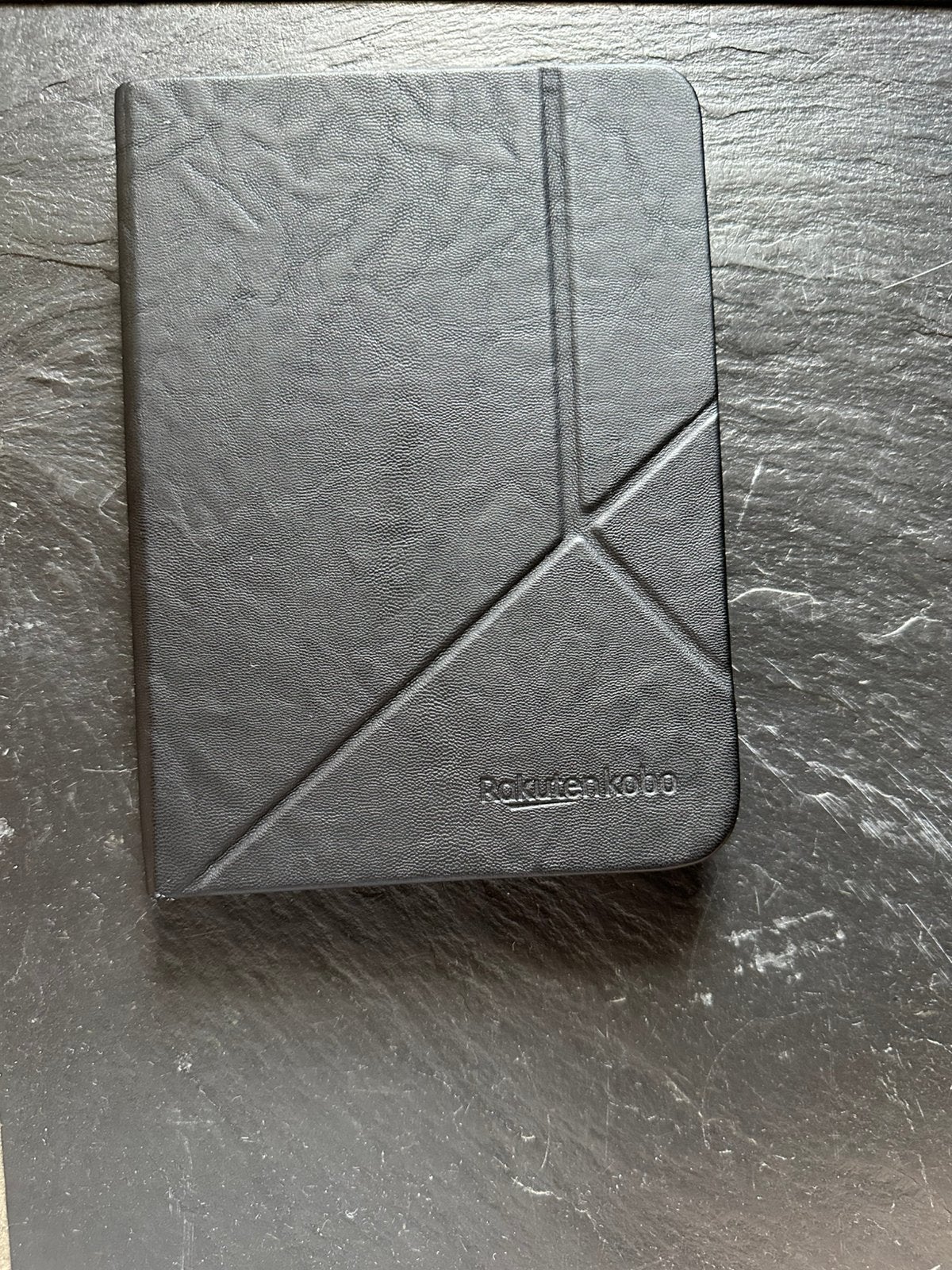 Kobo Clara 2e avec 2 étuis et chargeur., Enlèvement ou Envoi, Comme neuf, Écran tactile, 16 GB ou plus