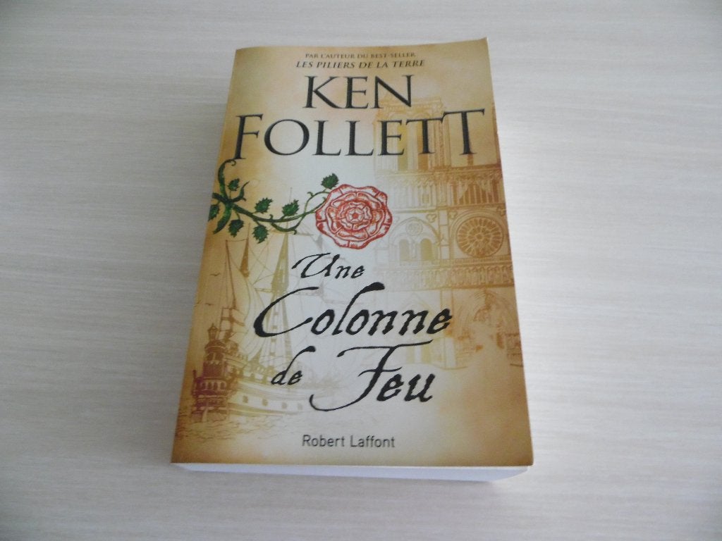 UNE COLONNE DE FEU   KEN FOLLET, Livres, Enlèvement ou Envoi, Ken Follett., Comme neuf, Europe autre
