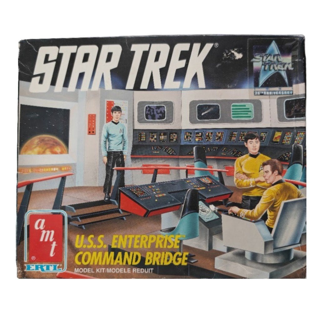 Star Trek U.S.S. Enterprise Command Bridge Model Kit, Envoi