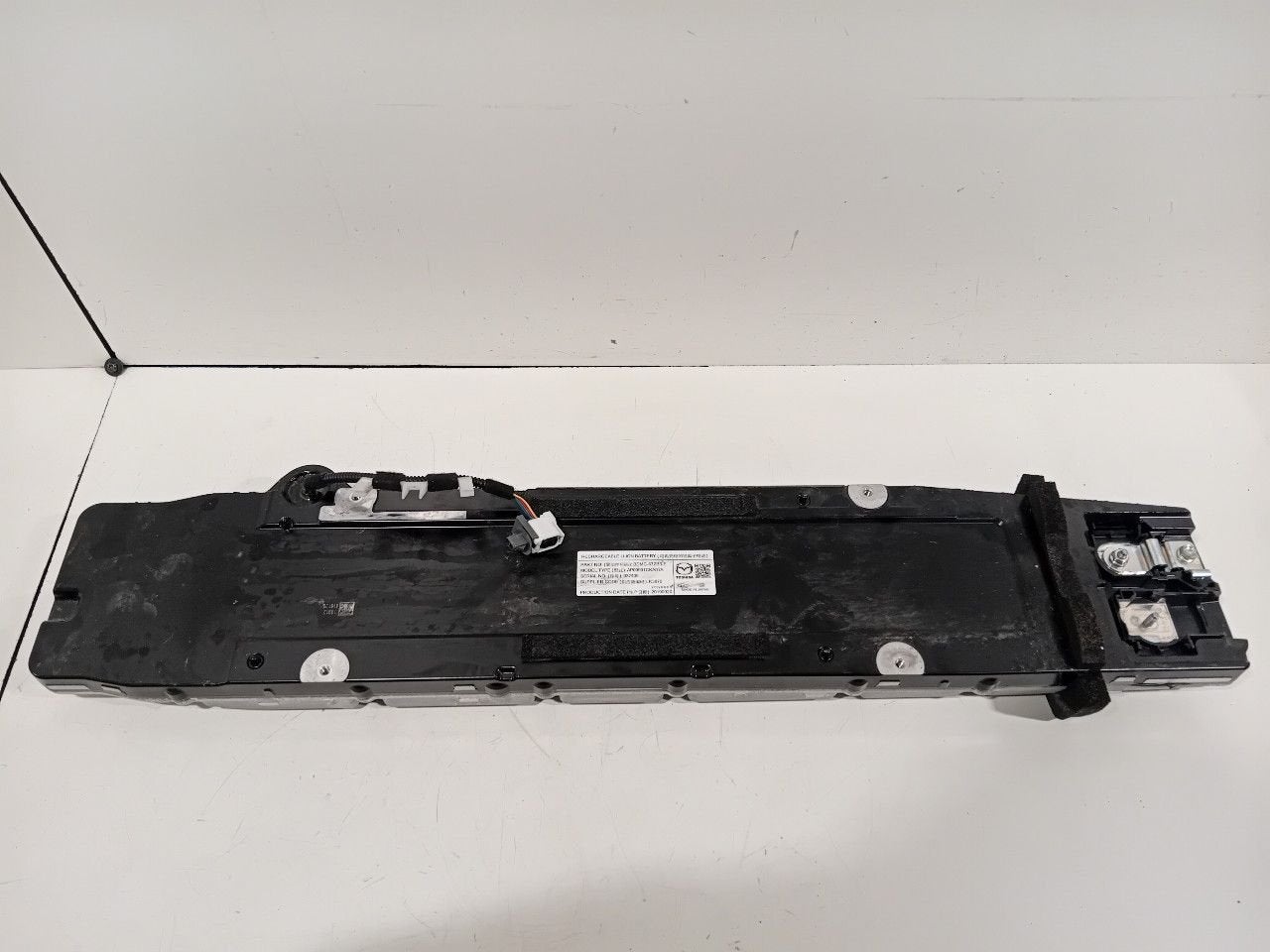 Hybride hoogspannings accu Mazda 3 serie, Auto-onderdelen, Onderdelen@venauto.nl, Van der Ven Autorecycling B.V., Gebruikt, Ettenseweg 76, 4706 PB Roosendaal, The Netherlands