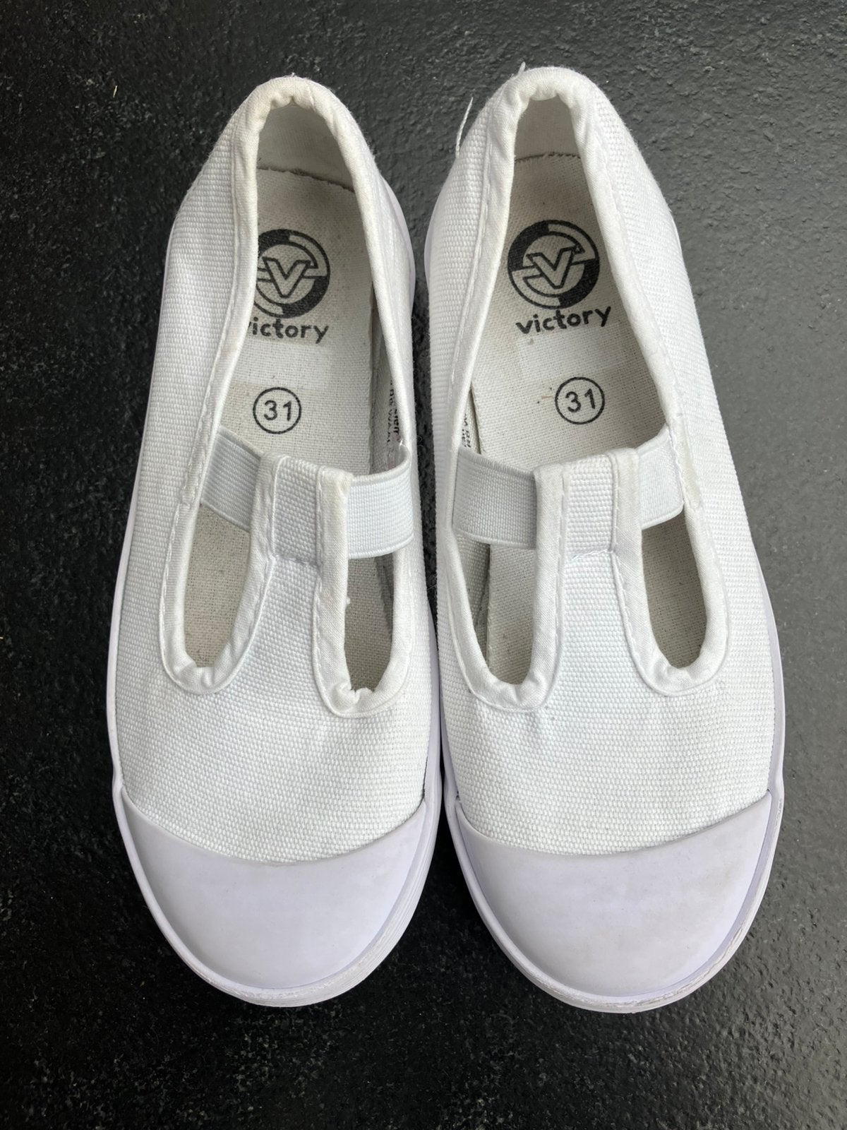 Turnpantoffels maat 31, Sport en Fitness, Ophalen, Gebruikt, Wit, Turnschoenen